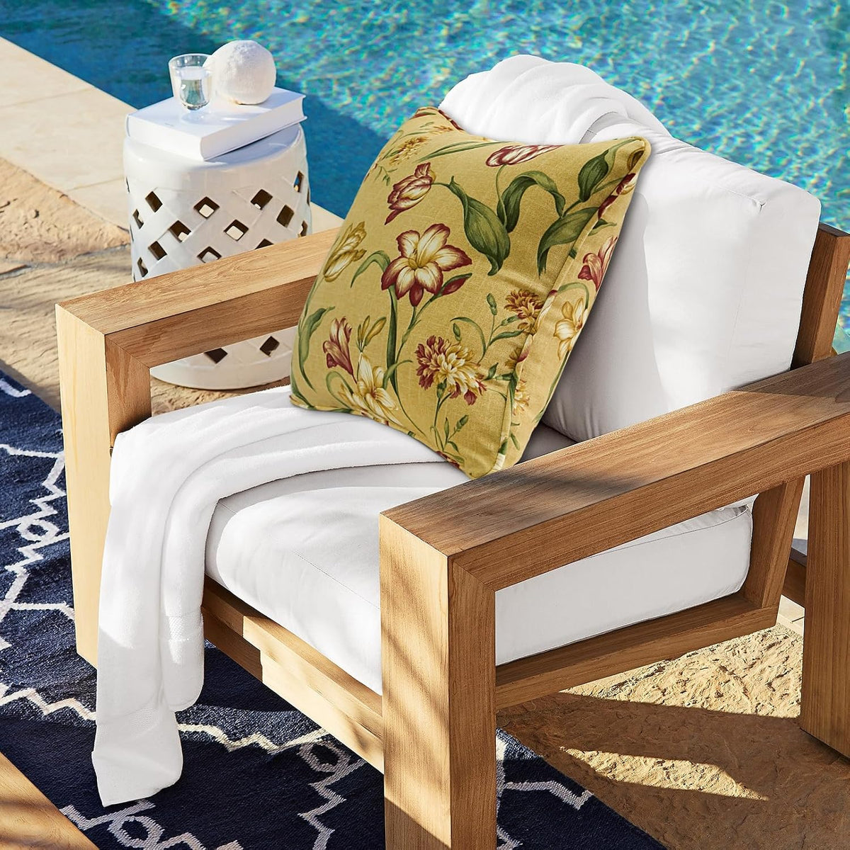 4‑Pack Sunlit Tulip Square Outdoor Throw Pillows 18×18"